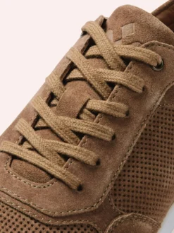 Velours Perfo Sneaker